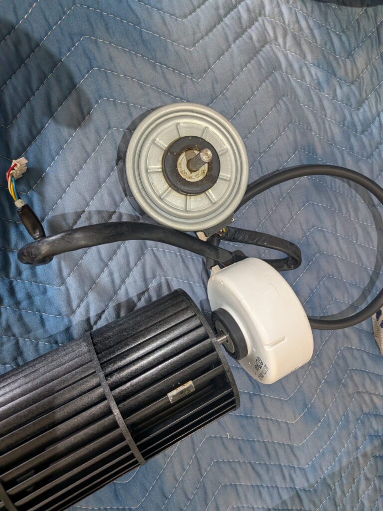 三菱MLZ-RX28RAS ファンモーター交換前後比較 新品と旧品